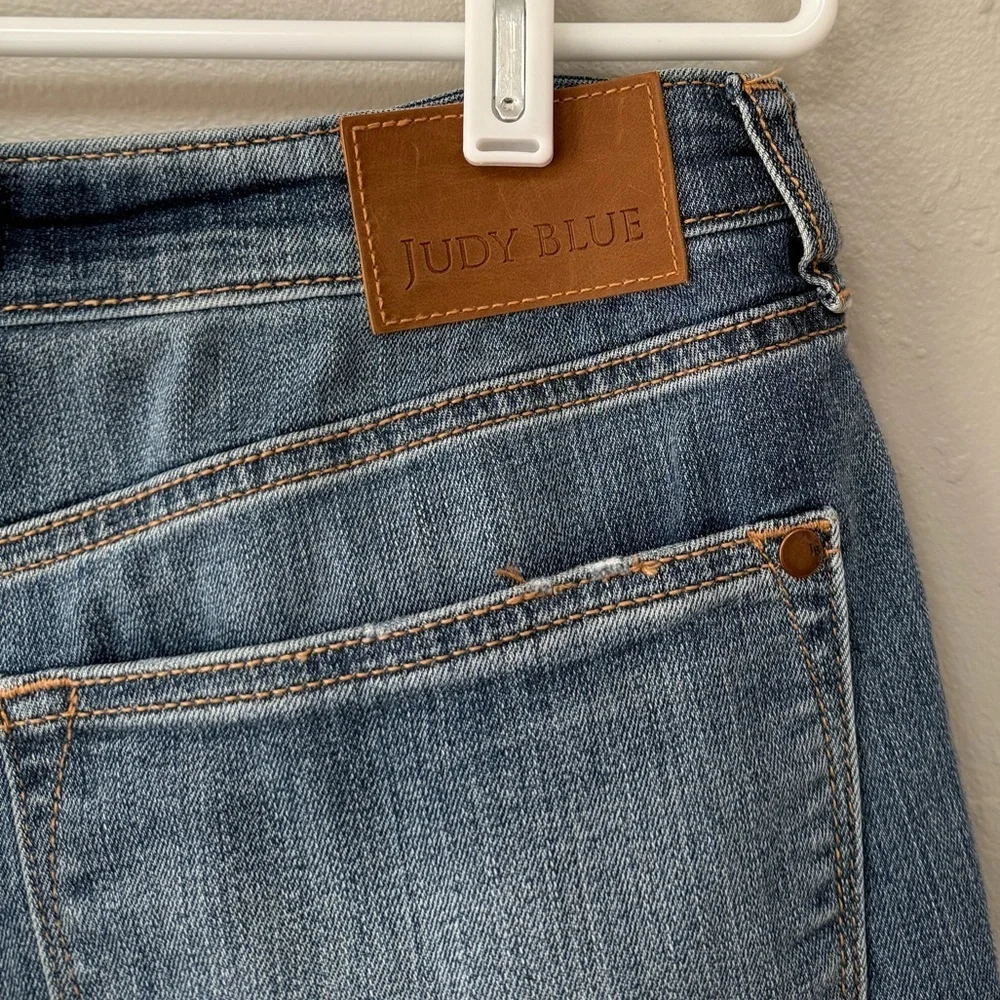 Judy Blue High Waist Straight Denim Jeans